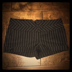 Guess pin striped shorts